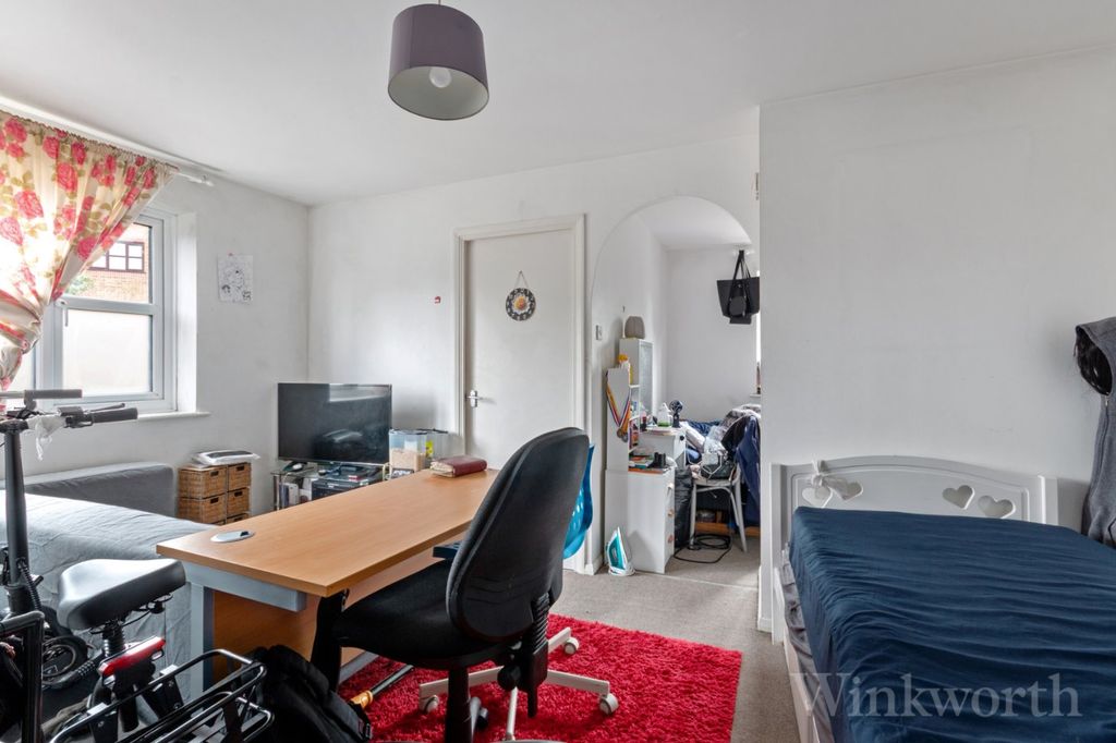 Property photo 3 of 5 Picture No. 02