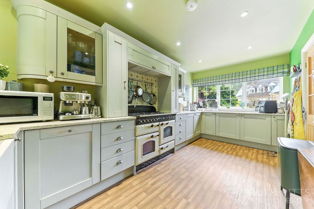 Property photo 3 of 50