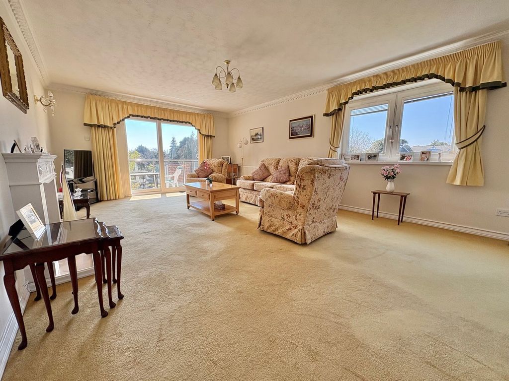 Property photo 2 of 30