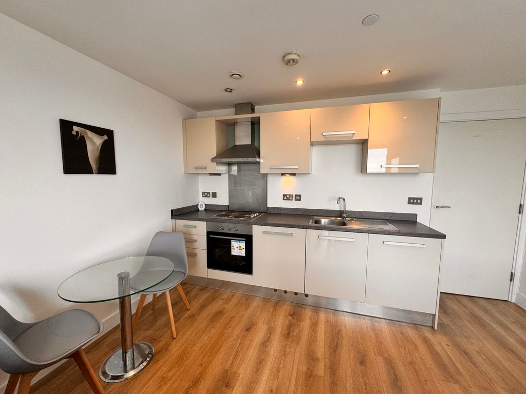 Property photo 2 of 11 Img_3024