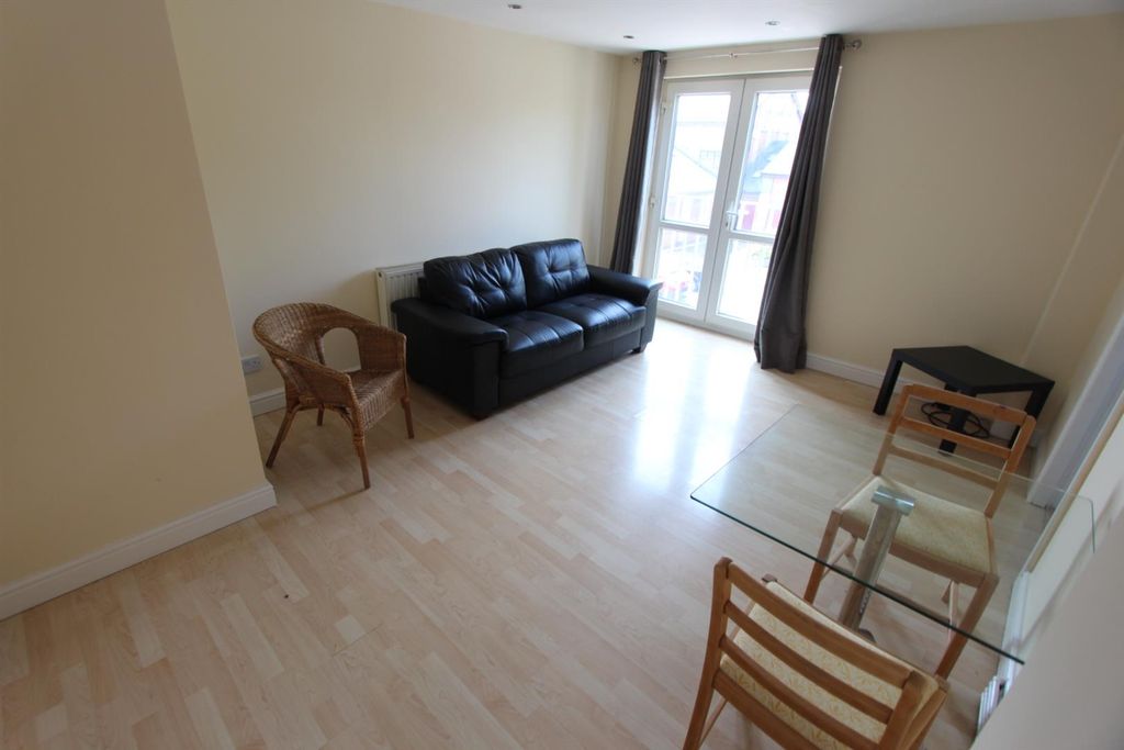 Property photo 2 of 14 Lounge Diner