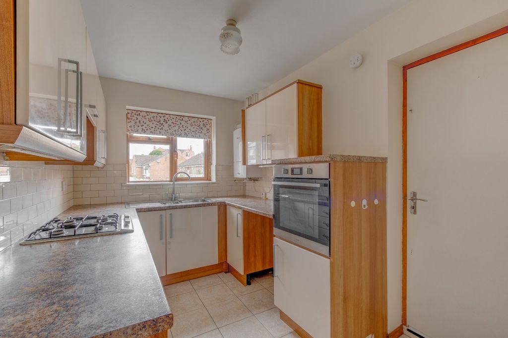 Property photo 2 of 13 Picture No. 20