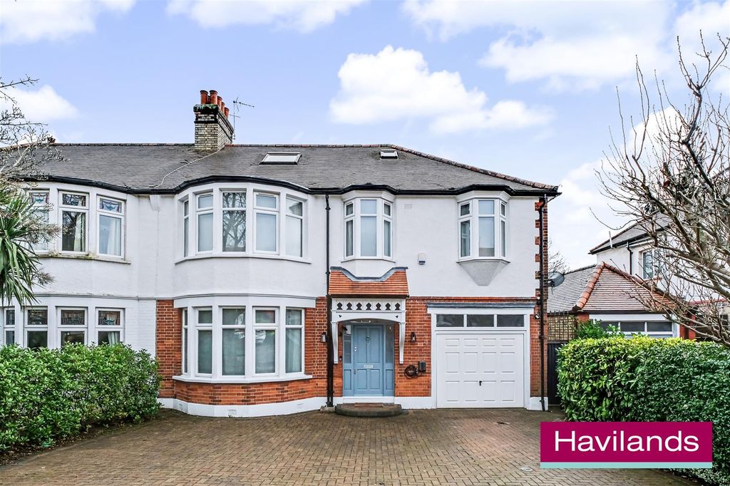 Property photo 1 of 21 88 Woodland Way N21 3Px-20.Jpg