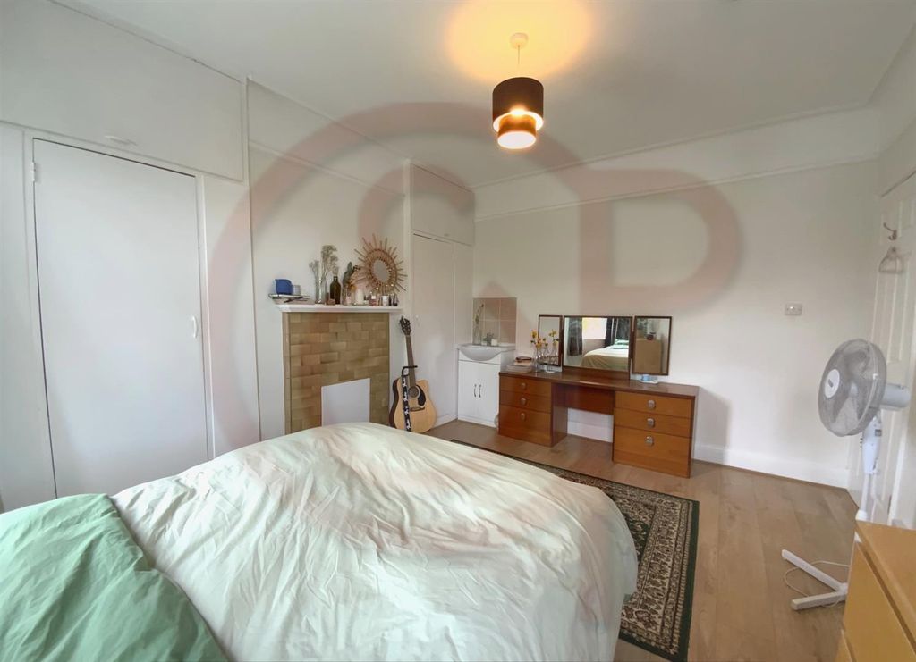 Property photo 2 of 15 2nd Bedroom 2.Jpg