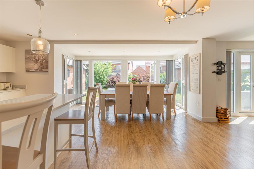 Property photo 3 of 41 Gloster Road - By Visually Rich --28.Jpg