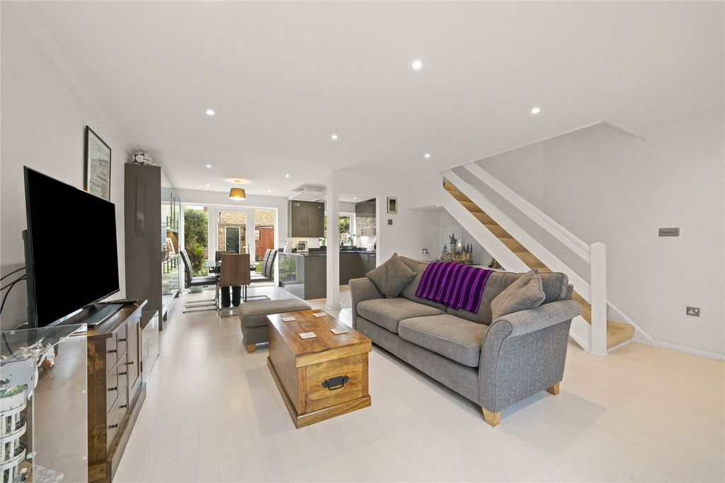 Property photo 2 of 10 Picture No. 06