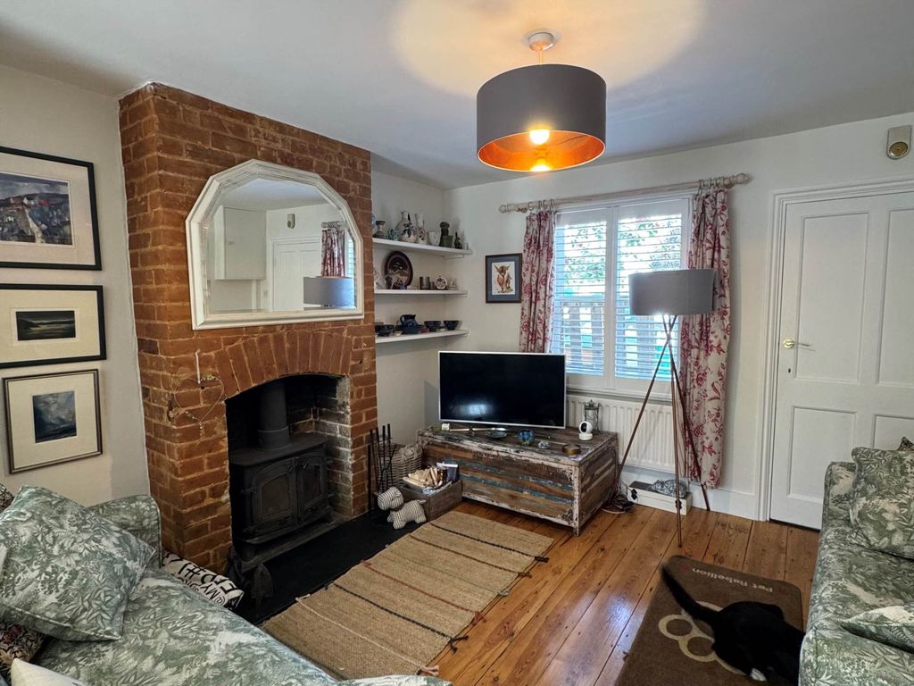Property photo 2 of 12