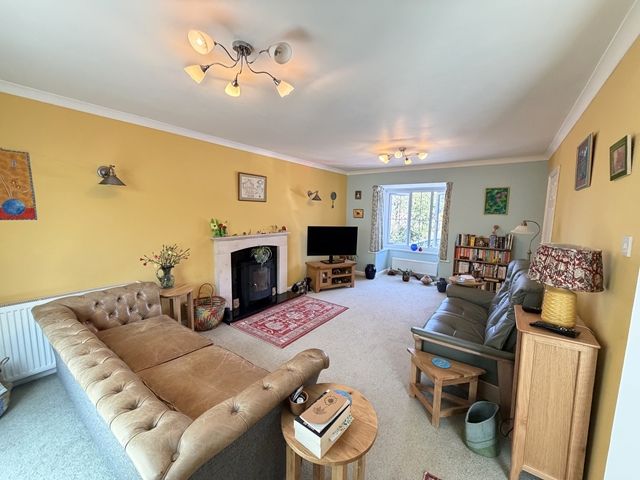 Property photo 3 of 21