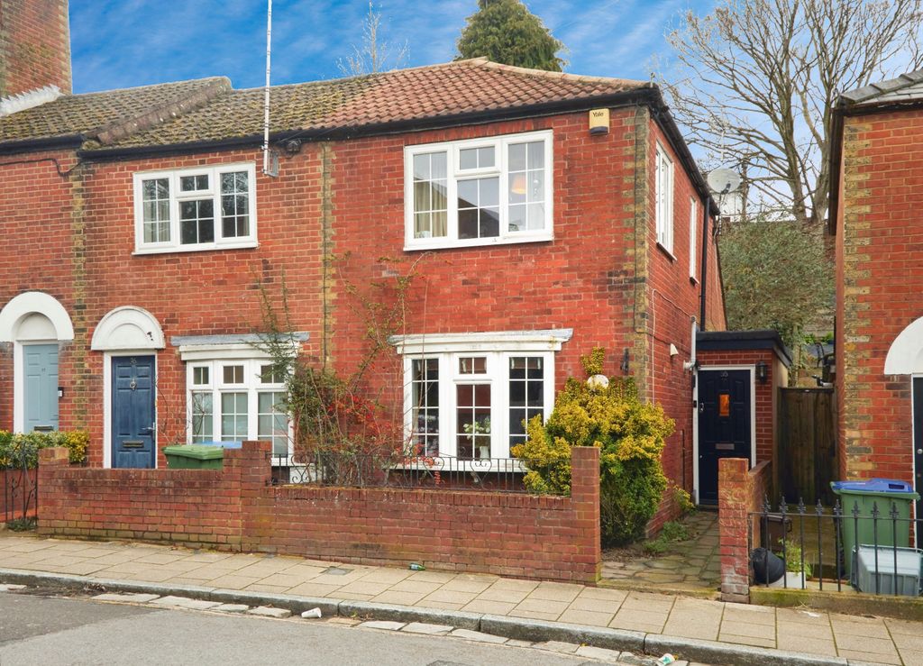 Property photo 1 of 20