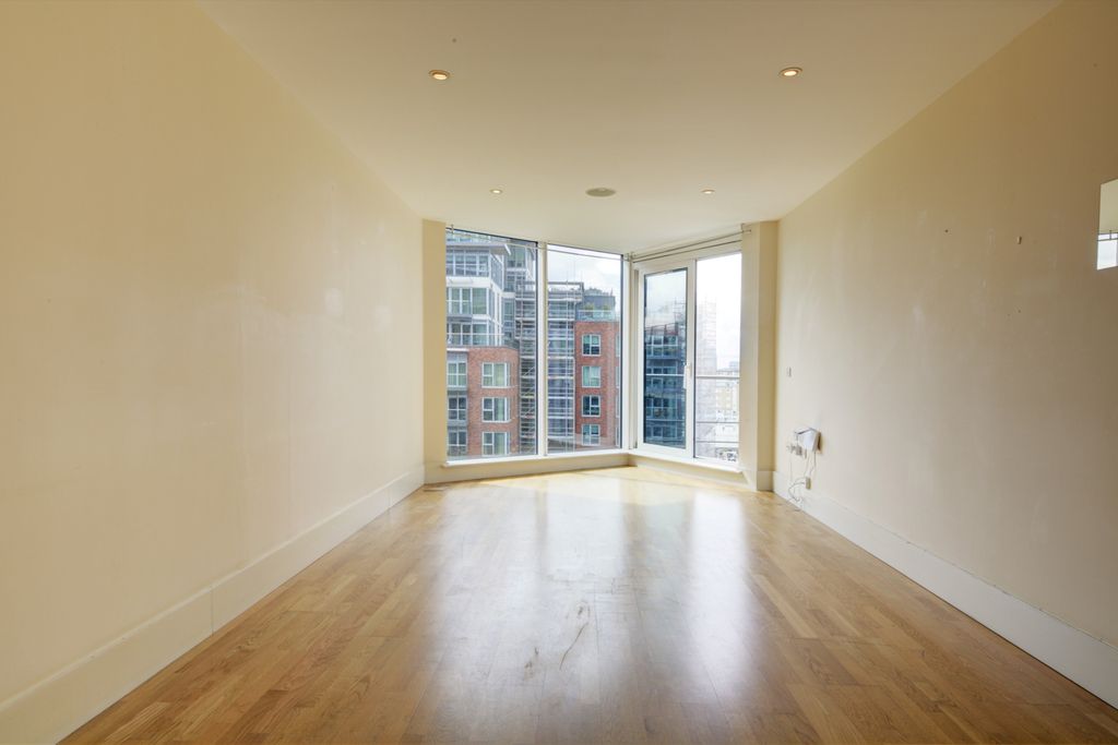 Property photo 3 of 8