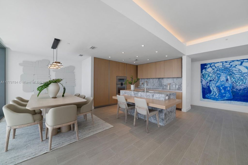 Property photo 2 of 36 <Alttext/>
