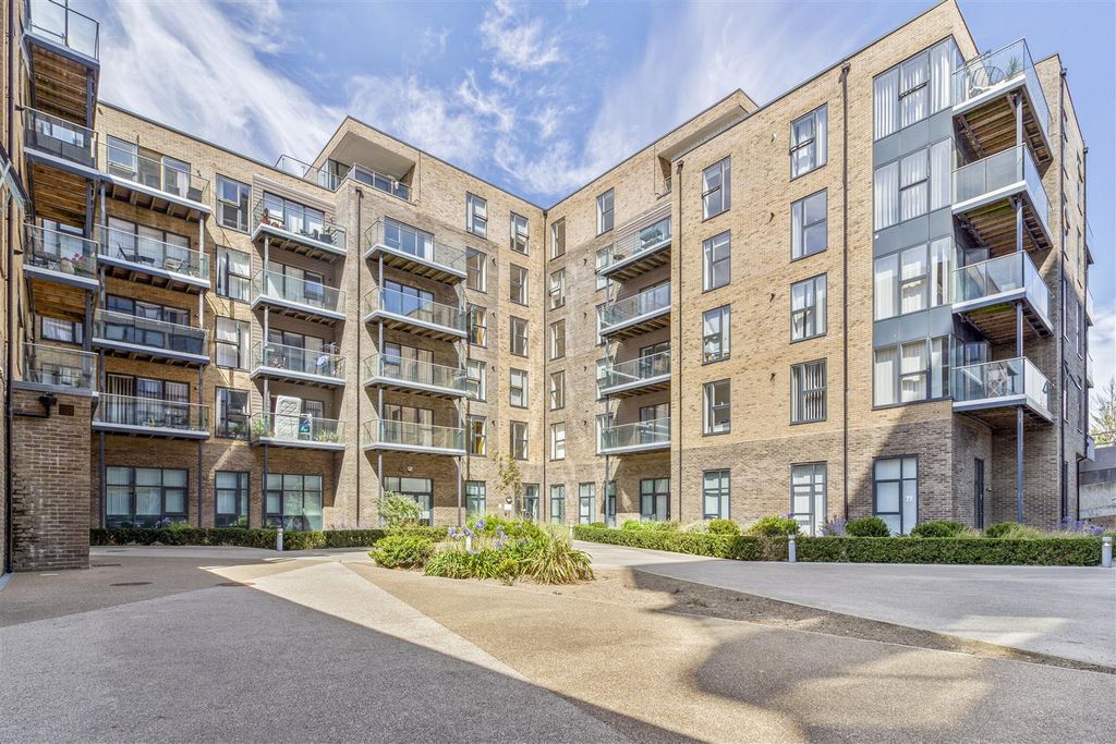Property photo 1 of 16 29 The Causeway Photos And Videos-003.Jpg