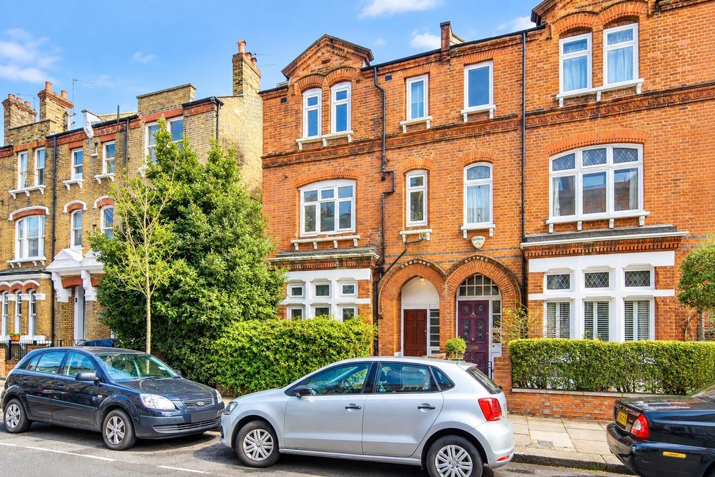 Property photo 1 of 7