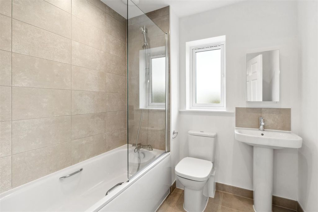 Property photo 3 of 24 Untitled-7918.Jpg