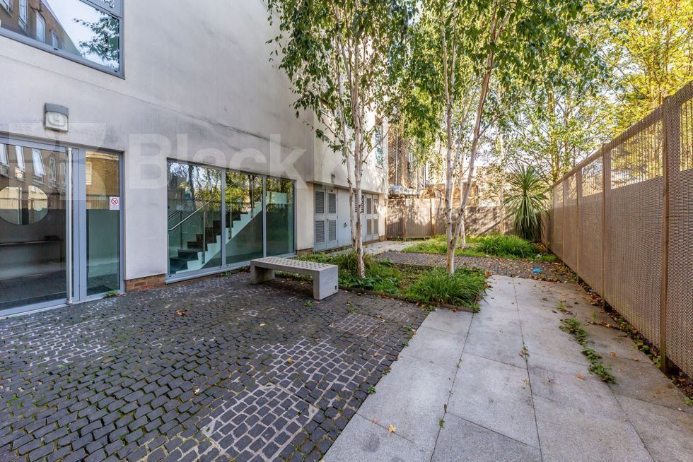 Property photo 2 of 3