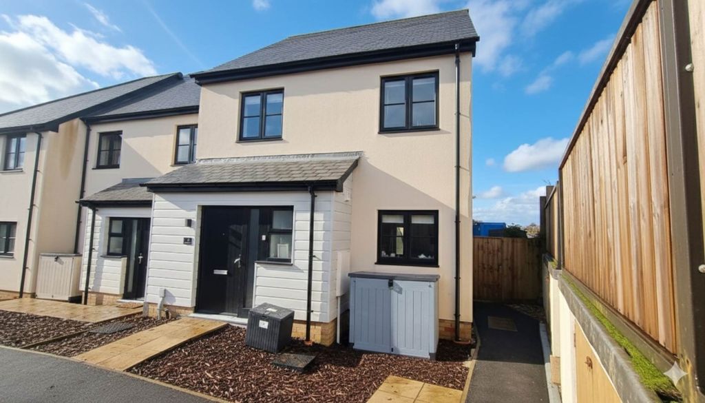 Property photo 1 of 26