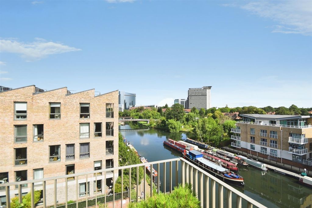 Additional image 13 of 3 bed flat for saleHalyard Court, Durham Wharf Drive, Brentford TW8