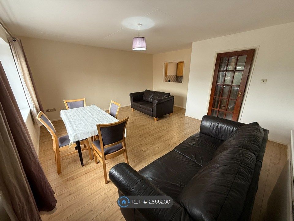 Property photo 2 of 7 Lounge