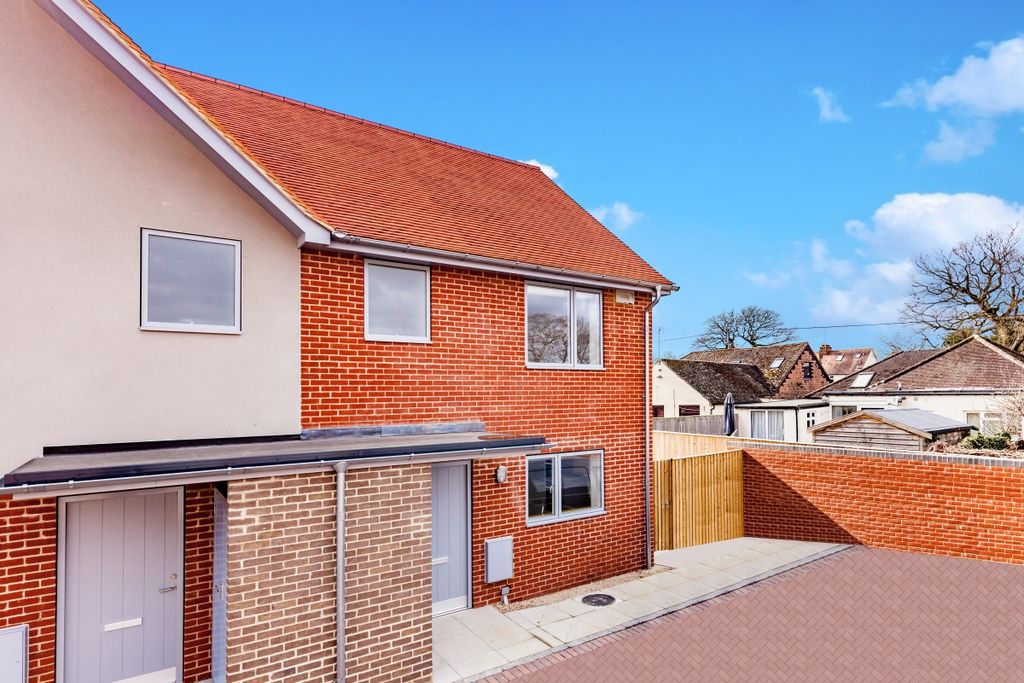 Property photo 1 of 9 86514