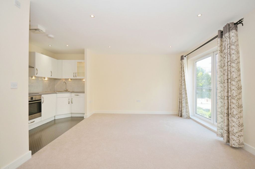 Property photo 1 of 14 Photography