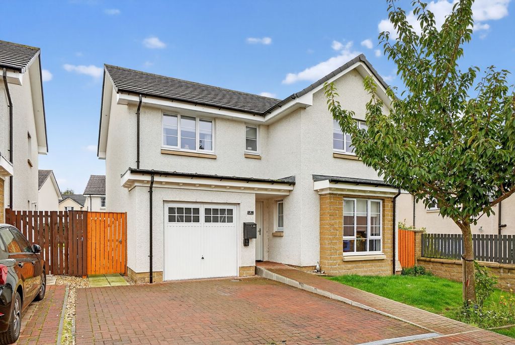 Property photo 1 of 27