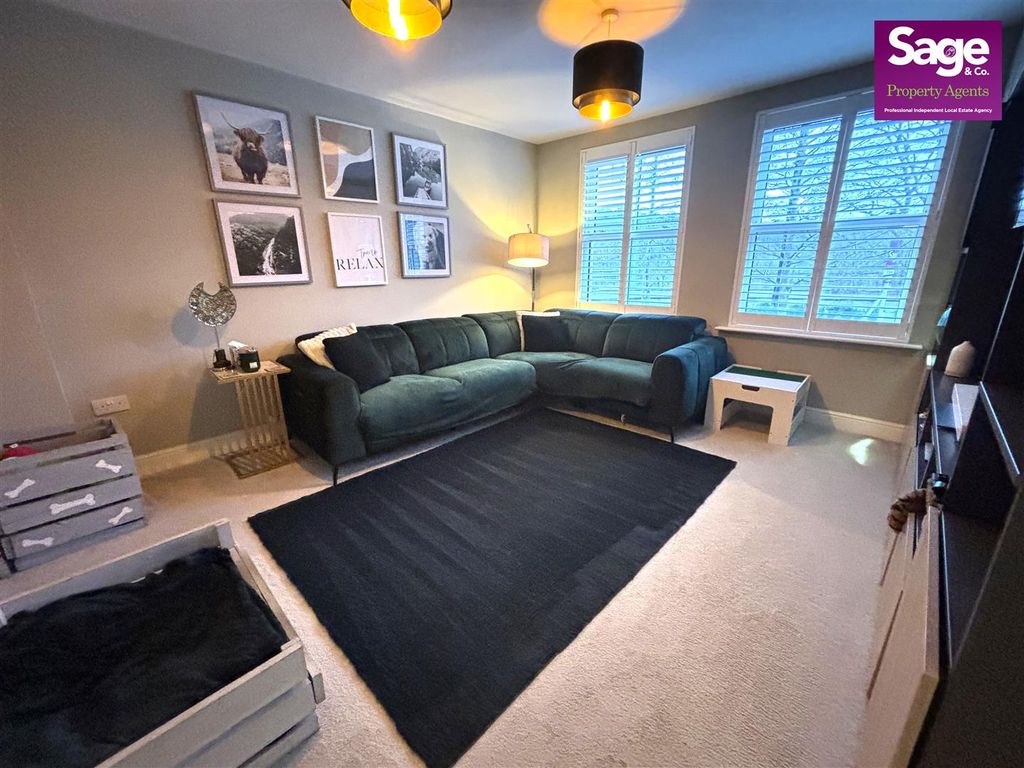 Property photo 3 of 28 Image00004 (1).Jpeg