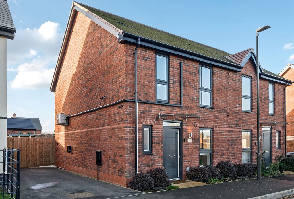 Property photo 1 of 12 1388123-22-69396B...