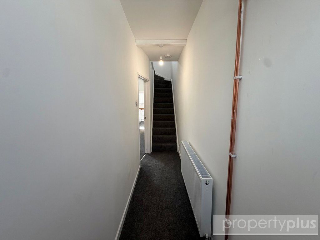 Property photo 2 of 15 Picture No. 08