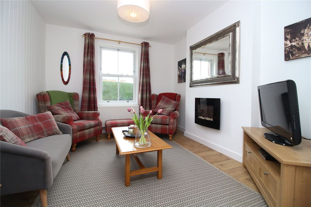 Property photo 2 of 16 Picture No. 04
