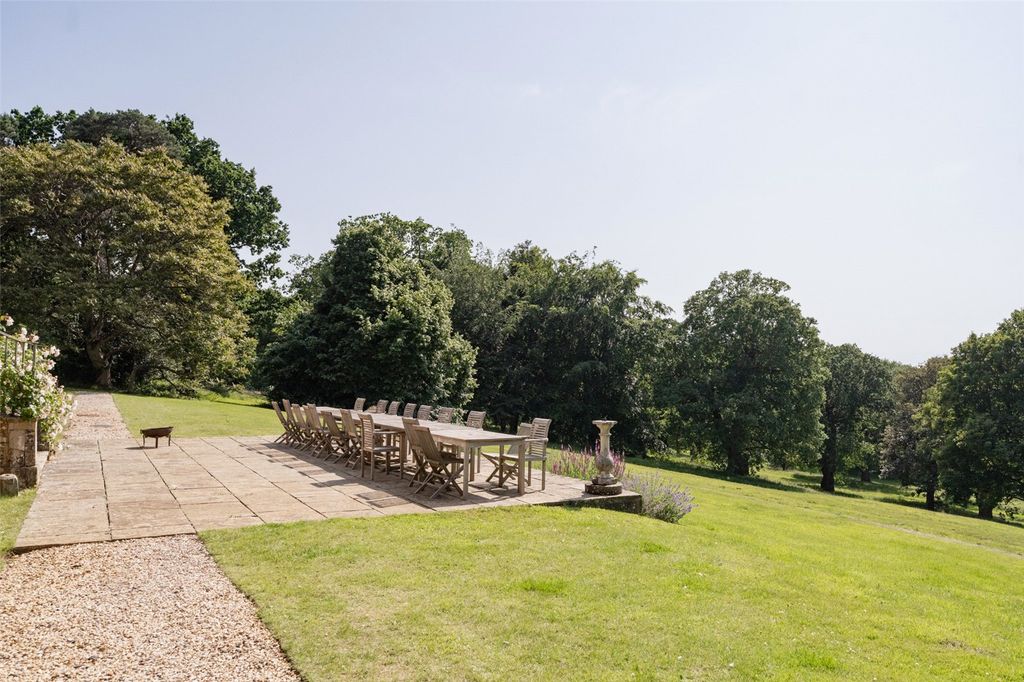 Property photo 2 of 24 Picture No. 52