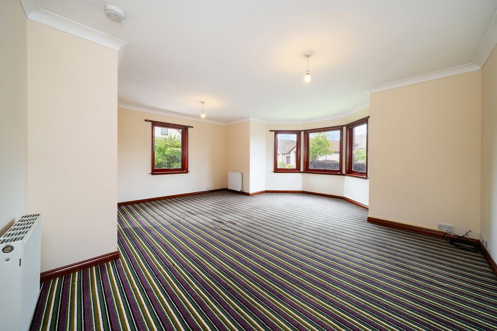 Property photo 2 of 31 Photo 30
