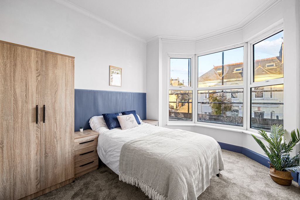 Property photo 1 of 6 0003