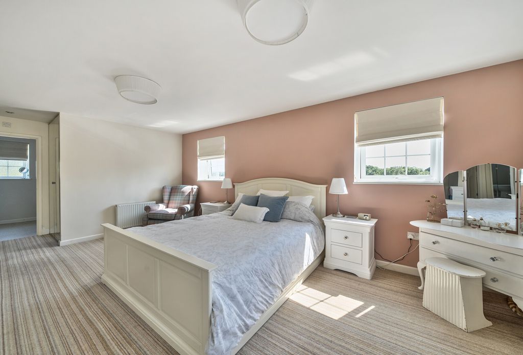 Property photo 3 of 24 1313597-23-6852d1...