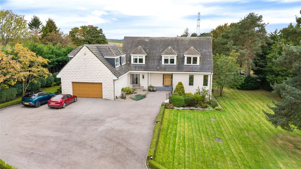 Property photo 1 of 40 Bracken Den 2