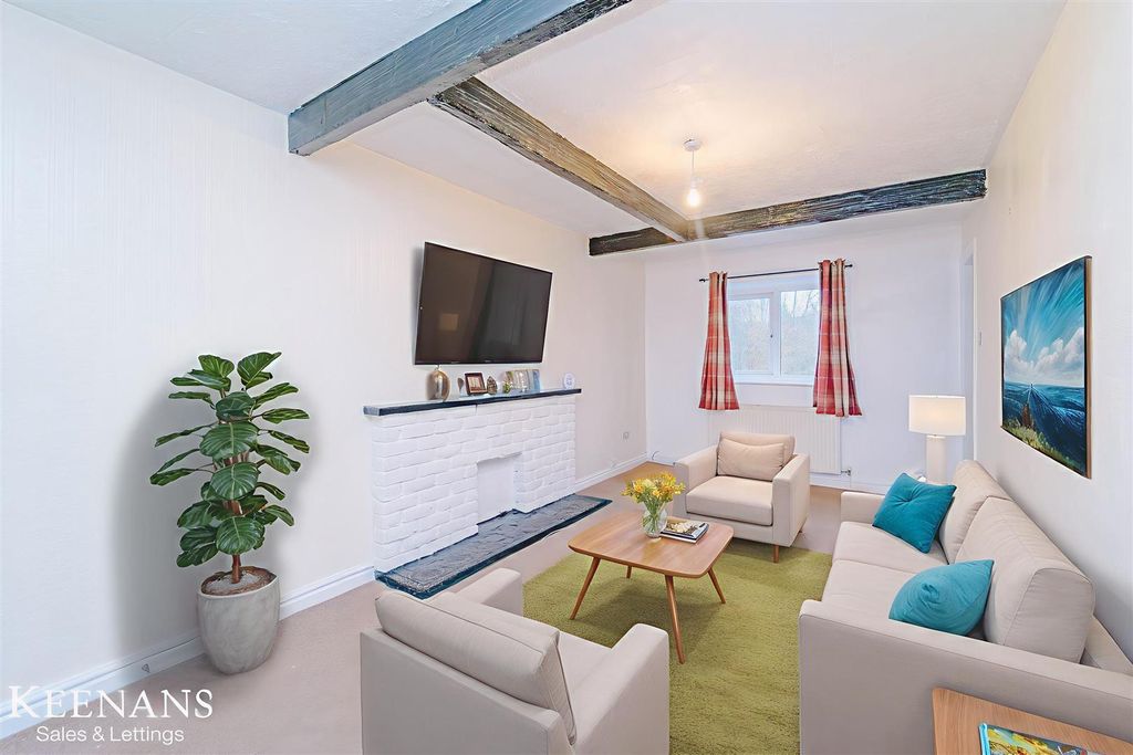 Property photo 1 of 16 Dsc02200 - Living Room - Standard - 8.Jpg