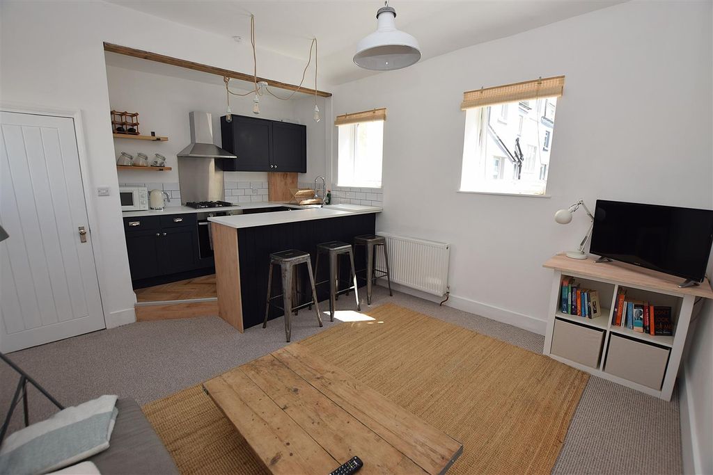 Property photo 3 of 8 Dsc_1040.Jpg