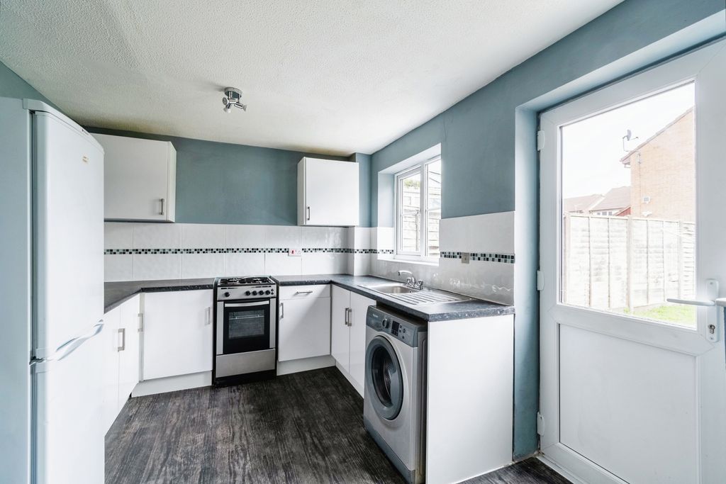 Property photo 3 of 19 Picture 3