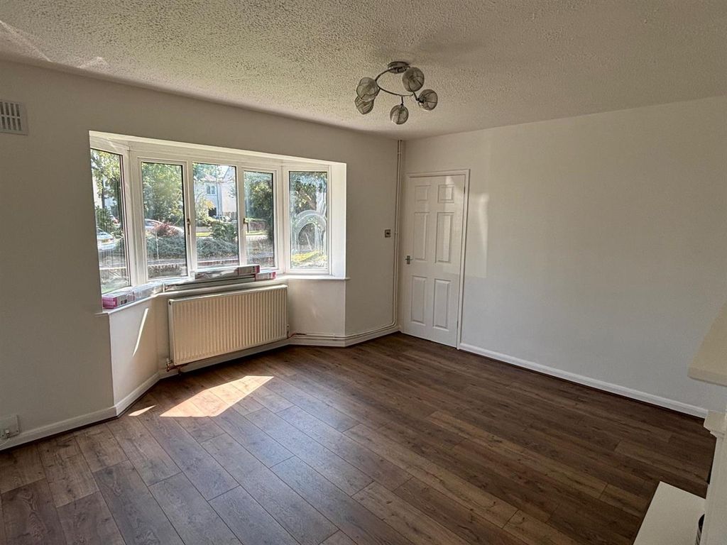 Property photo 3 of 12 Silkmore Lane Lounge 1 Photo.Jpg
