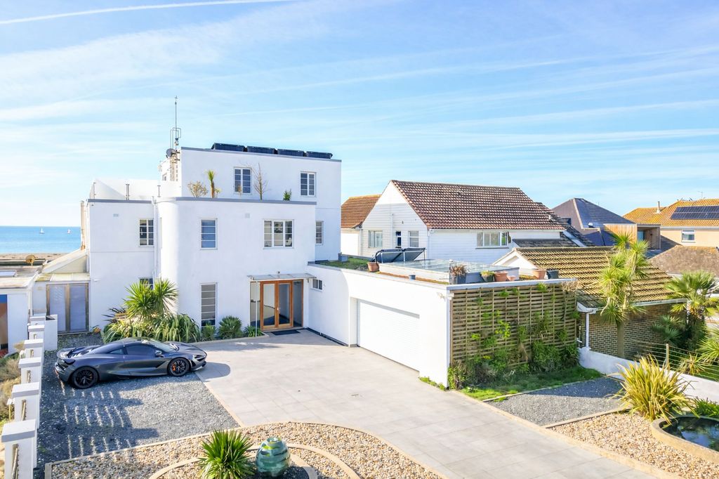 Property photo 1 of 36