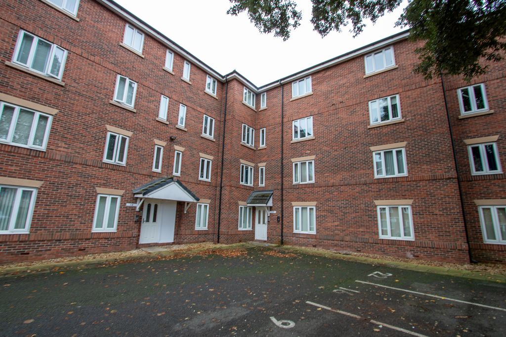 Property photo 1 of 16