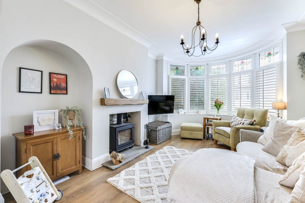 Property photo 2 of 22 Picture No. 16