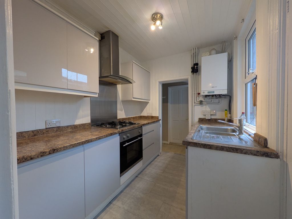 Property photo 2 of 23 Kitchen