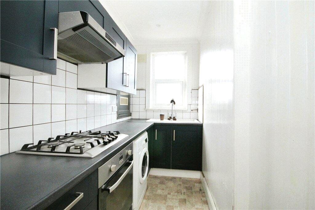 Property photo 3 of 22 Kitchen