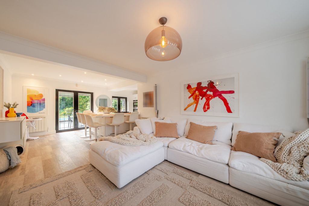 Property photo 3 of 25 1458358-38-69Fe26...