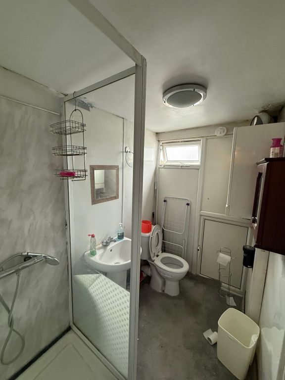 Property photo 3 of 4 Gallery