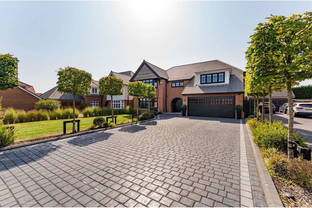 Property photo 3 of 48