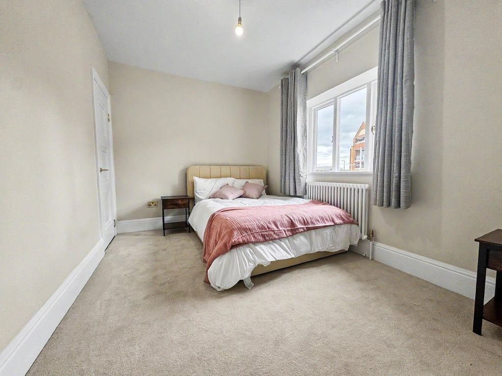 Additional image 16 of 4 bed detached house for saleGodalming, Surrey GU7