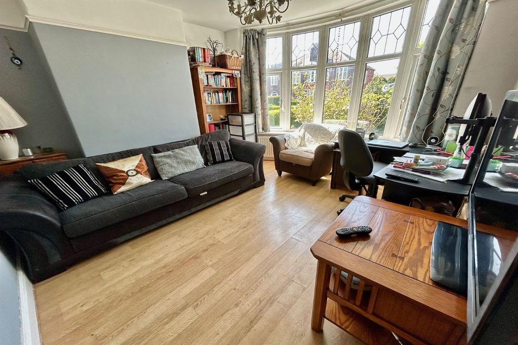 Property photo 2 of 20 Living Room