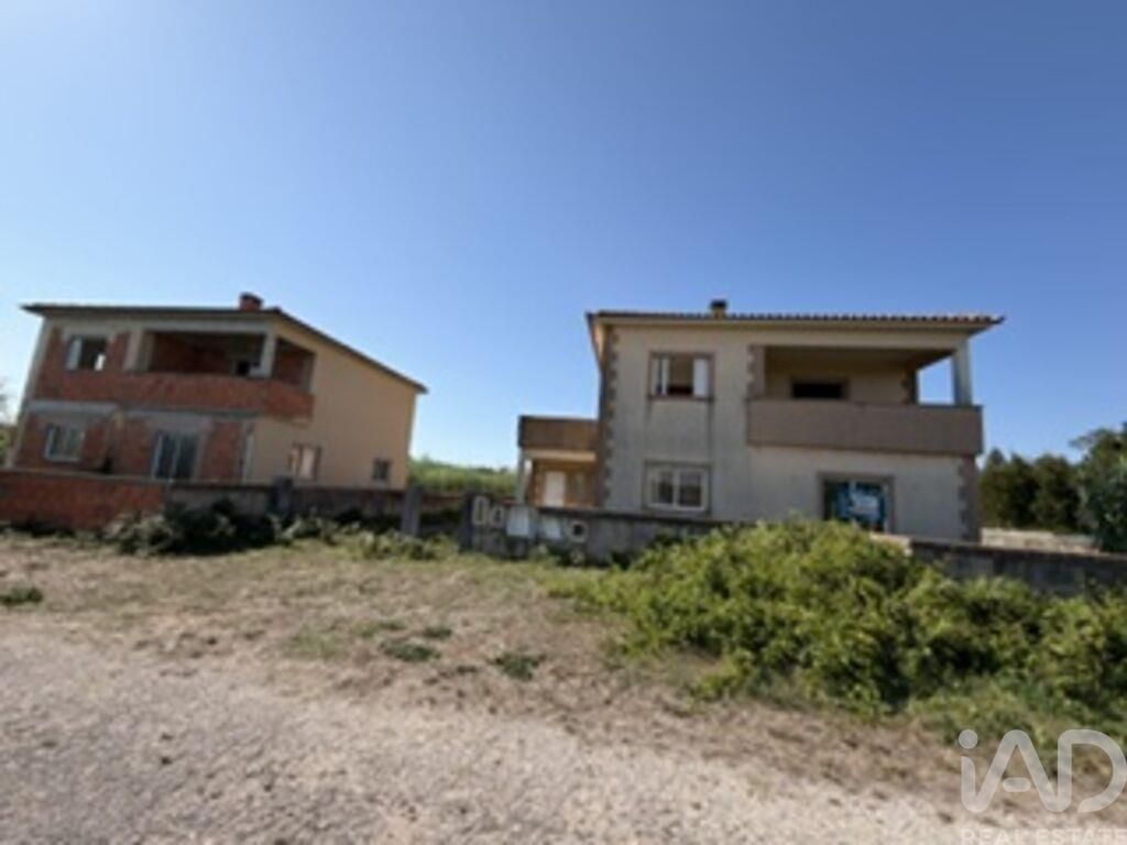 Property photo 2 of 26