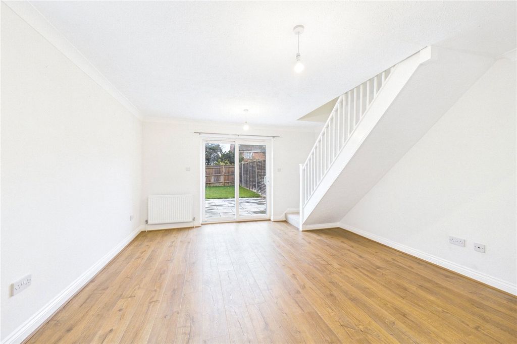 Property photo 3 of 8 Picture No. 04